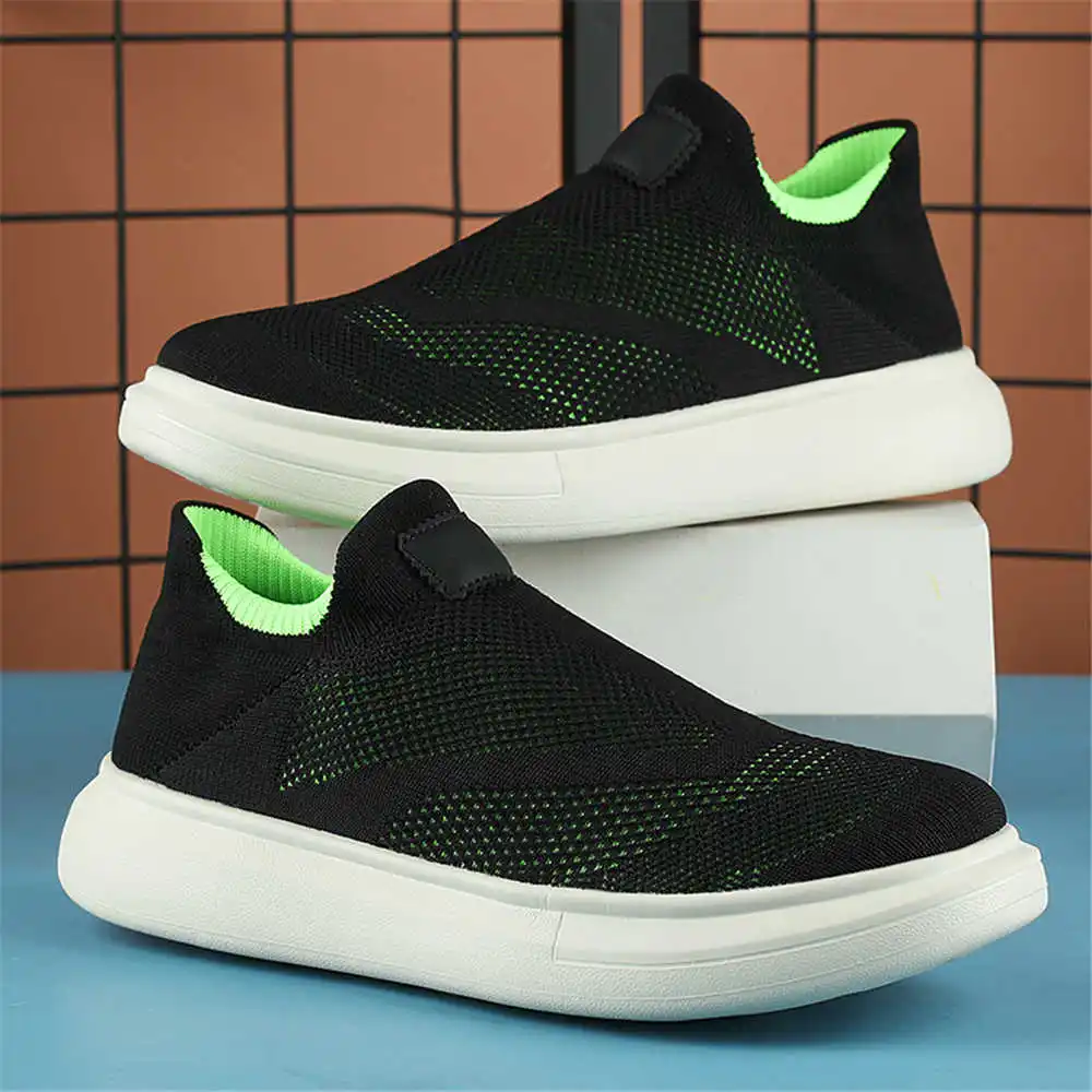 Calze con plateau scarpe marro - Tech Accessories For Students recensione e prezzo